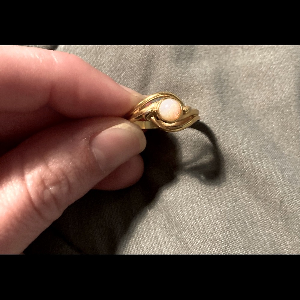 Antique gold ring